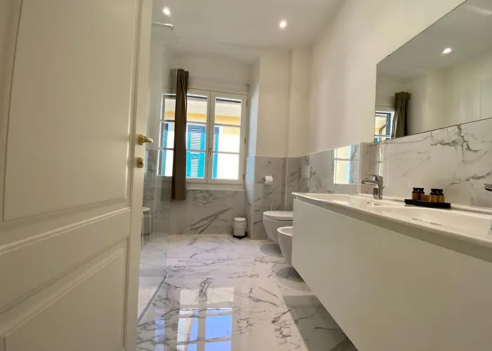 Residenza D'epoca Dei Fondachi Πανσιόν Sarzana