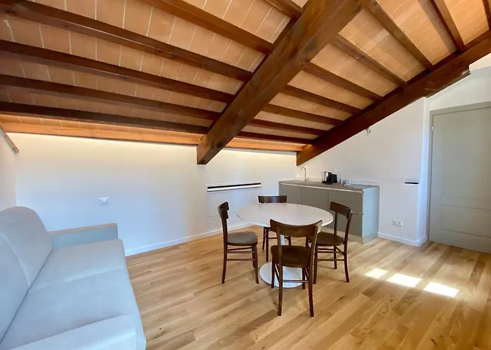 Residenza D'epoca Dei Fondachi Πανσιόν Sarzana
