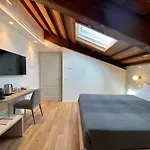 Πανσιόν Residenza D'epoca Dei Fondachi 4*
