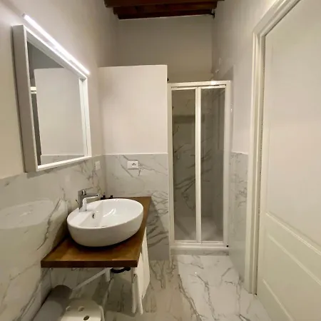 Residenza D'epoca Dei Fondachi סרזאנה