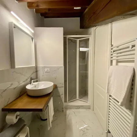 Residenza D'epoca Dei Fondachi 4* סרזאנה