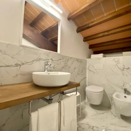 Residenza D'epoca Dei Fondachi בית הארחה 4*
