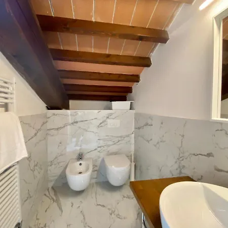 Residenza D'epoca Dei Fondachi בית הארחה