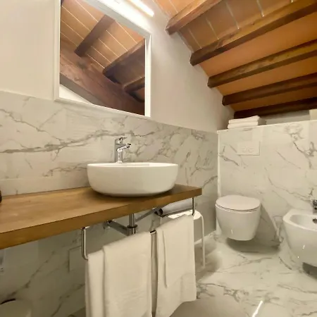 Residenza D'epoca Dei Fondachi 4*